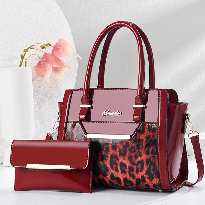 Ladies' Shiny Leather Design S - Interior Design Simple recension och pris