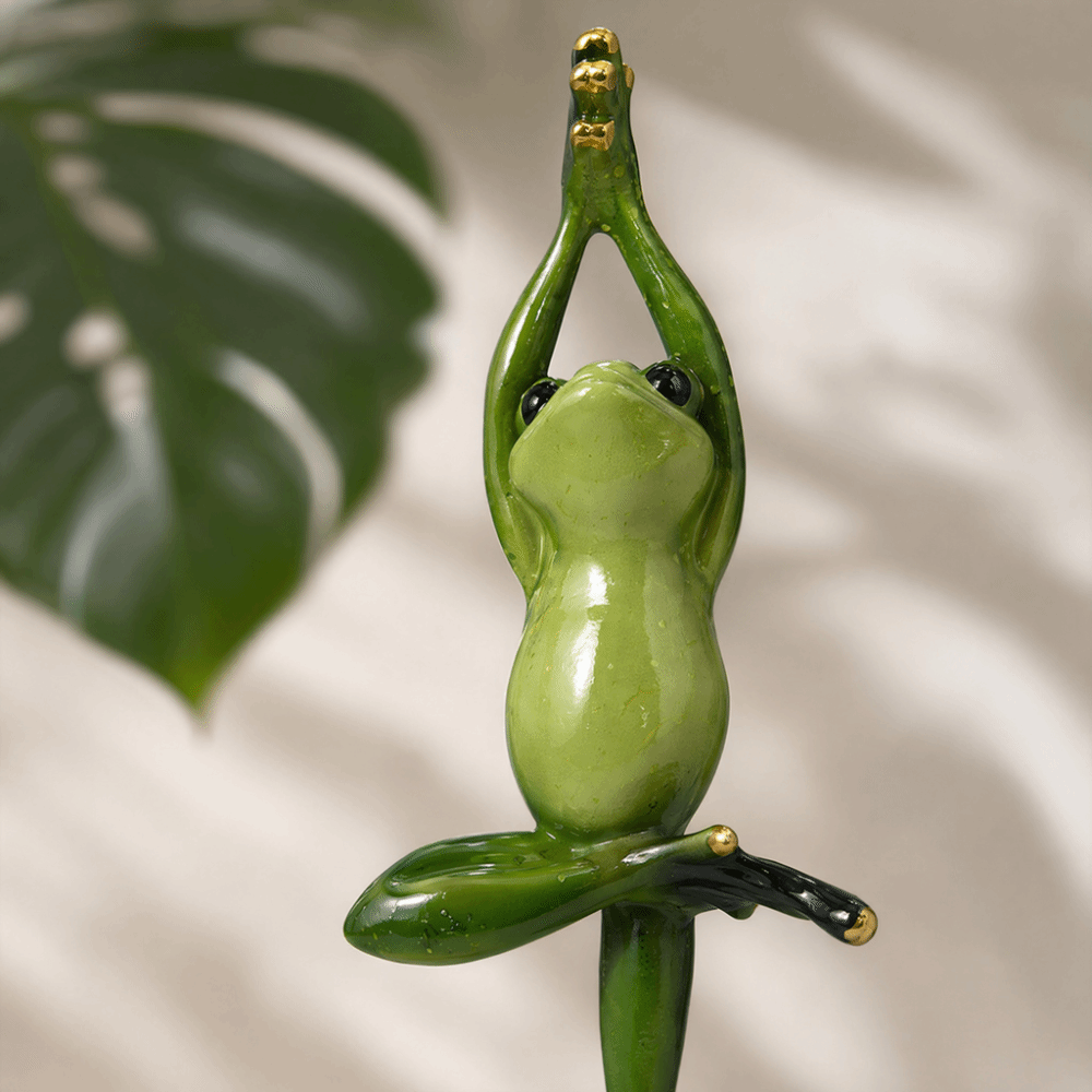 Resin Yoga Pose Amphibian Resi - Interior Design Concept recension och pris