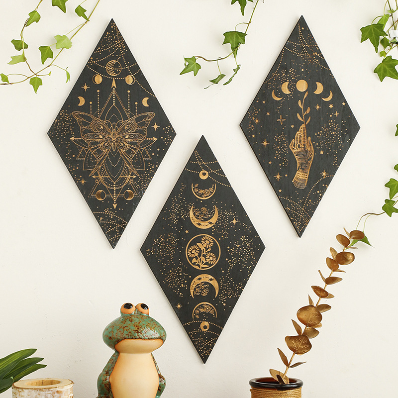 Geometric Carved Wooden Triang - Geometric Shelf Triangle recension och pris